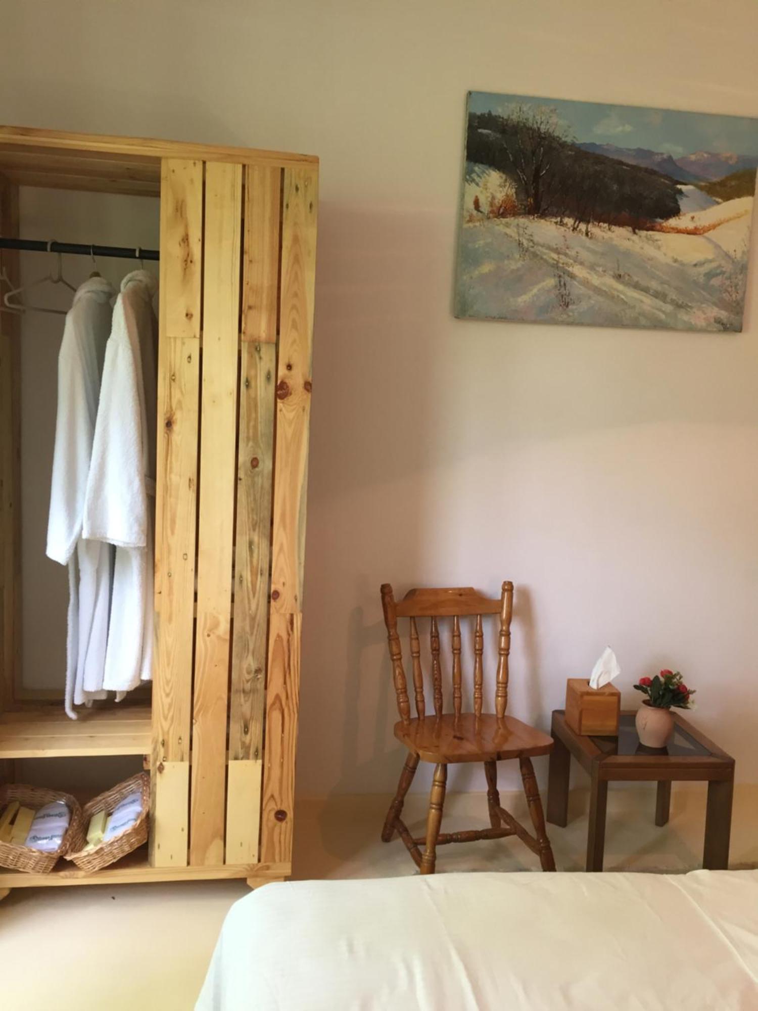 Green Stone Boutique Hotel Yeghegnadzor Rum bild