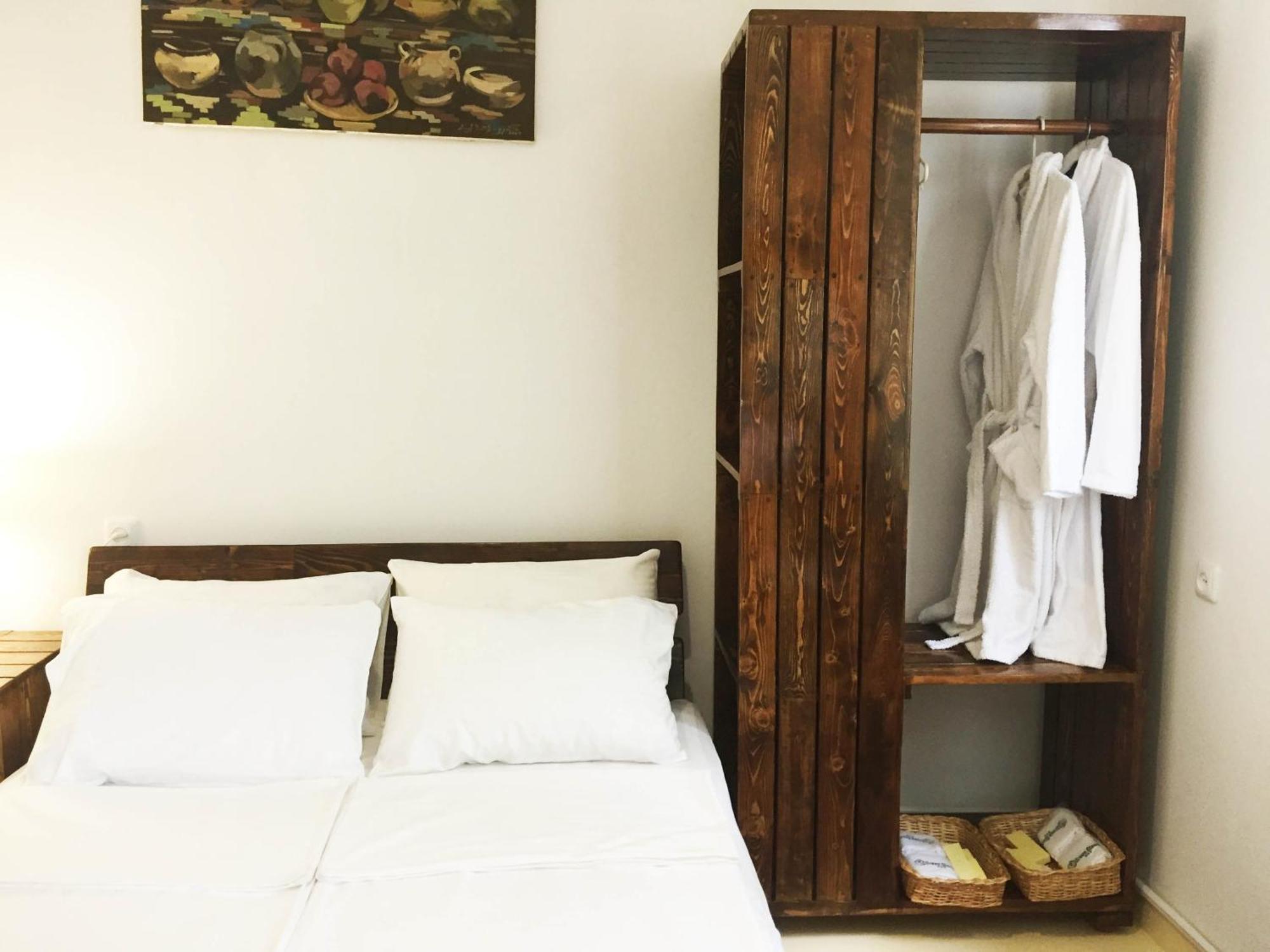 Green Stone Boutique Hotel Yeghegnadzor Rum bild